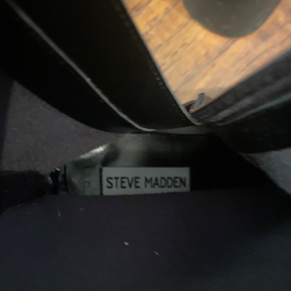 Steve Madden Platform Boots - Picture 5 of 6